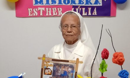 HERMANA ESTHER JULIA