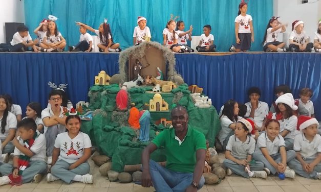 NAVIDAD EN EL COLEGIO NUESTRA SEÑORA DE LA CONSOLACION DE CALI VALLE DEL CAUCA