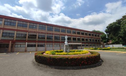 70 AÑOS EDUCANDO CON AMOR
