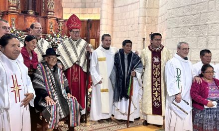 POSESIÓN DEL NUEVO PÁRROCO DE GUAMOTE